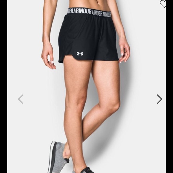 Under Armour Pants - ⭐️3/$20⭐️ Under Armour ladies running shorts